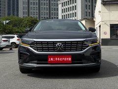 Volkswagen Passat 330TSI Luxury - ფოტო 1