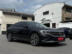 Volkswagen Passat 330TSI Luxury - ფოტო 2
