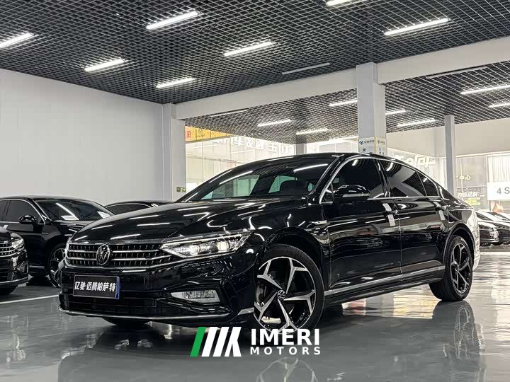 Volkswagen Magotan 2 Million Units Anniversary Edition 380TSI DSG Premier