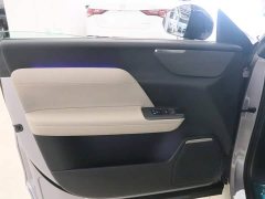 Volvo XC70 Plug-in Hybrid AWD Extended Range Core - ფოტო 19