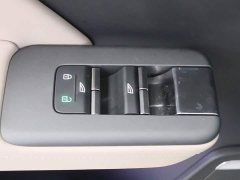 Volvo XC70 Plug-in Hybrid AWD Extended Range Core - ფოტო 20