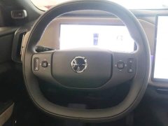 Volvo XC70 Plug-in Hybrid AWD Extended Range Core - ფოტო 6