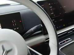 Voyah Lantu Dreamchaser PHEV AWD Flagship Kunpeng Edition - ფოტო 15