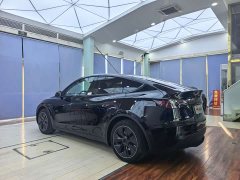 Tesla Model Y 2022 Facelift Rear-Wheel Drive - ფოტო 16