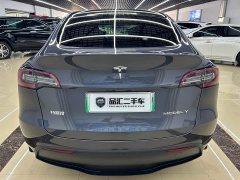 Tesla Model Y Long Range All-Wheel Drive - ფოტო 4