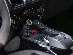 Aston Martin V8 Vantage 4.0T V8 F1 Edition Coupe - ფოტო 14