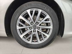 Lexus ES 260 Excellence Edition - ფოტო 16