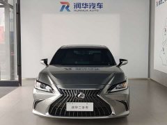 Lexus ES 260 Excellence Edition - ფოტო 2