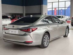 Lexus ES 260 Excellence Edition - ფოტო 5