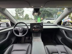 Tesla Model Y Rear-Wheel Drive - ფოტო 13