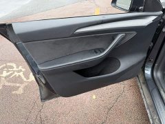 Tesla Model Y Rear-Wheel Drive - ფოტო 6