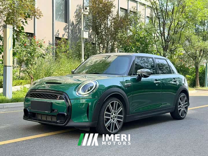 BMW MINI 2.0T COOPER S Artist Five-Door