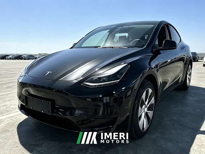 Tesla Model Y Facelift Rear-Wheel Drive