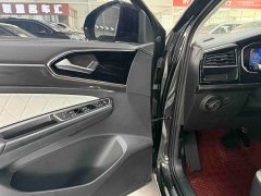 Volkswagen Jetta VS7 Black Edition 1.4T Automatic Comfort Pro - ფოტო 9