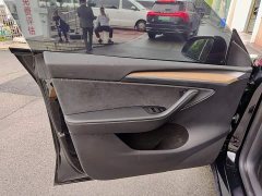 Tesla Model Y Rear-Wheel Drive - ფოტო 6