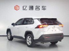 Toyota RAV4 2.0L CVT FWD Urban Edition - ფოტო 17