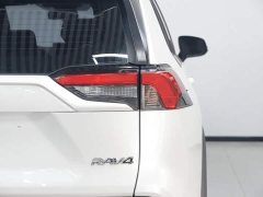 Toyota RAV4 2.0L CVT FWD Urban Edition - ფოტო 20