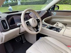 AITO M9 Extended Range Ultra 52kWh 5-Seater - ფოტო 7