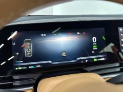 Voyah Dream PHEV Extended Range Luxury Edition - ფოტო 9