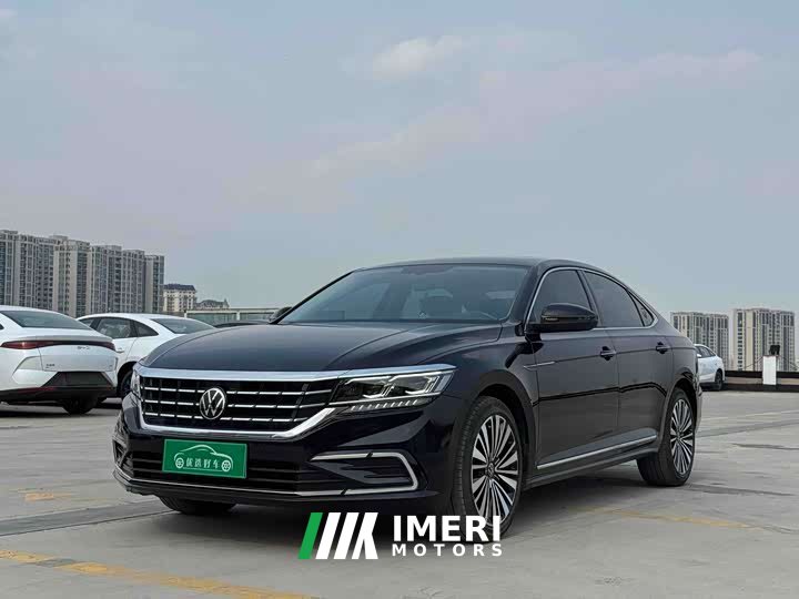 Volkswagen Passat 330TSI Luxury - ავტომობილი ჩინეთიდან