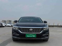 Volkswagen Passat 330TSI Luxury - ფოტო 2