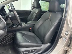 Toyota Camry 2.0G Luxury - ფოტო 16