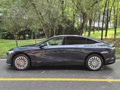 Buick Zhijing L7 Extended Range Avvia - ფოტო 3