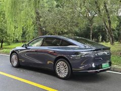 Buick Zhijing L7 Extended Range Avvia - ფოტო 4