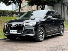Audi Q7 55 TFSI quattro S line Sport - ფოტო 1