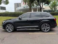 Audi Q7 55 TFSI quattro S line Sport - ფოტო 3