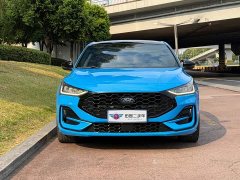 Ford Focus Sedan EcoBoost 180 Automatic ST Line - ფოტო 2
