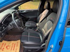 Ford Focus Sedan EcoBoost 180 Automatic ST Line - ფოტო 8
