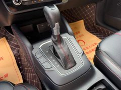 Ford Focus Sedan EcoBoost 180 Automatic ST Line - ფოტო 9