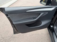 Tesla Model Y Rear-Wheel Drive - ფოტო 6