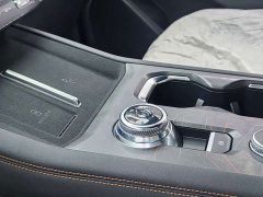 Ford Explorer 2027 2.3T EcoBoost Kunlun Peak Edition 7-Seater - ფოტო 15