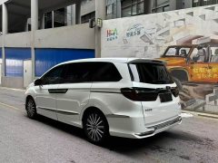Honda Odyssey 2022 2.0L e:HEV Luxury - ფოტო 4