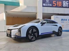 HiPhi Z Five-Seater - ფოტო 1
