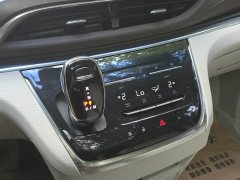 Buick GL8 2022 Land Executive Cabin 652T Luxury - ფოტო 15
