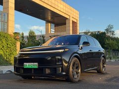 Li Auto L7 Pro - ფოტო 1