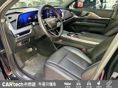 Cadillac XT5 2.0T Luxury - ფოტო 13