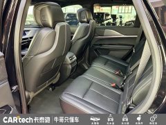 Cadillac XT5 2.0T Luxury - ფოტო 17