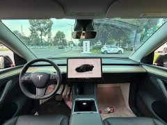 Tesla Model Y Long Range All-Wheel Drive - ფოტო 13