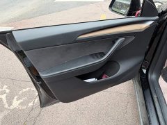 Tesla Model Y Long Range All-Wheel Drive - ფოტო 6