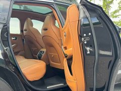 Aston Martin DBX 3.0T Straight-Six - ფოტო 15