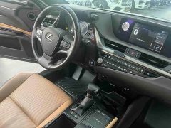 Lexus ES 2020 300h Excellence - ფოტო 13