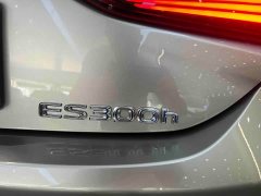Lexus ES 2020 300h Excellence - ფოტო 16