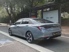 Hyundai Elantra 2022 1.5L CVT Luxury - ფოტო 10