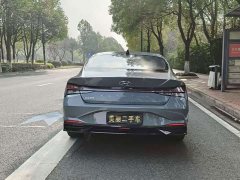 Hyundai Elantra 2022 1.5L CVT Luxury - ფოტო 11