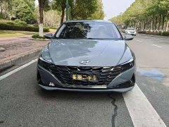 Hyundai Elantra 2022 1.5L CVT Luxury - ფოტო 2