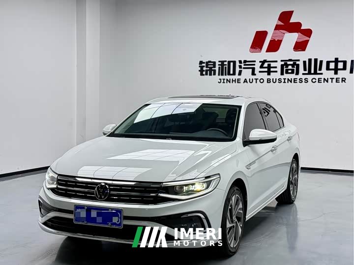 Volkswagen Bora 200TSI DSG Smart Travel PRO